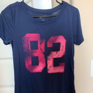 “82” Graphic Tee